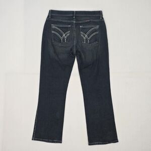 Wrangler Q-Baby Women's 11 / 12 (32 x 29.5) Mid Rise Dark Wash Boot Cut Jeans